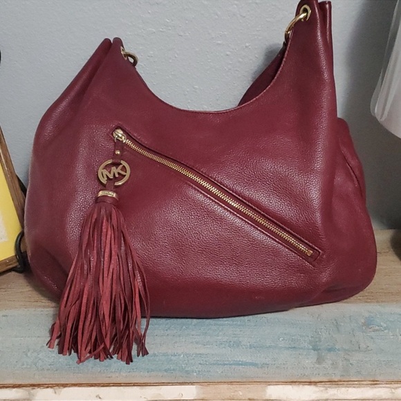 Michael Kors Purse & Wallet - Picture 1 of 8